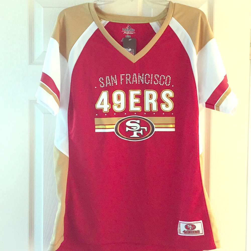 Women's NFL top